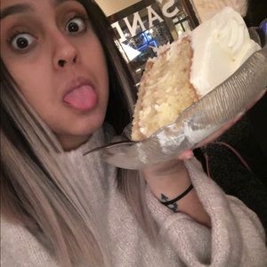 Meet your Posher, Abi